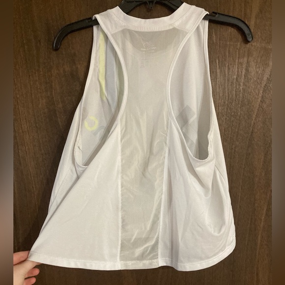 New Balance Tank - Picture 4 of 6